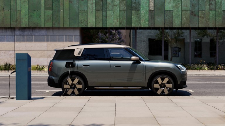 MINI All-Electric Countryman – teaser - keep me informed